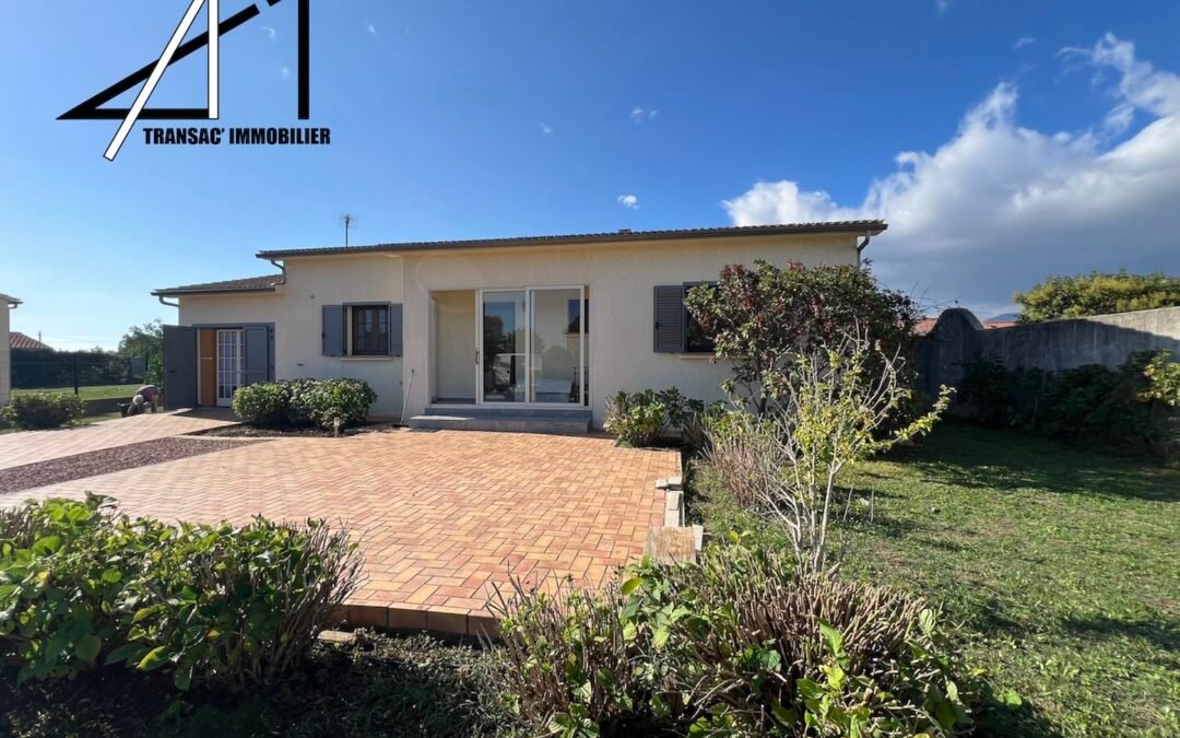 Charmante maison de 120 m2 proche mer sur terrain de 964 m2 clos et arboré