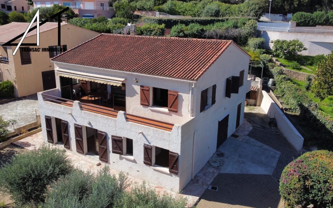 Maison de 190 m2 sur 2 niveaux avec T2 et T6