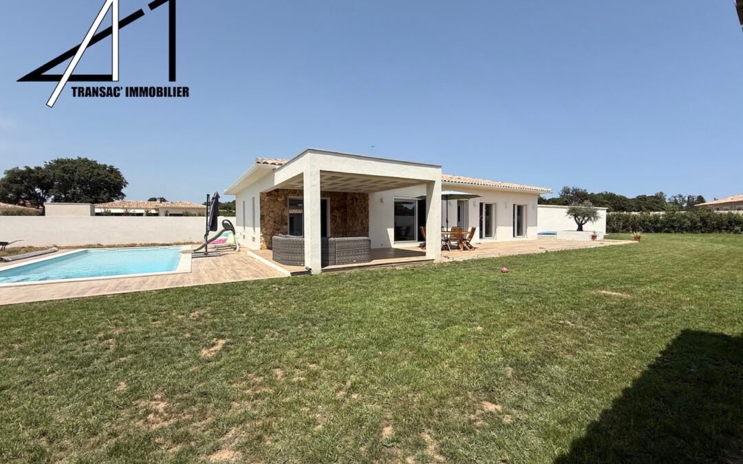 Maison familiale avec piscine sur 1300 m2 de terrain clos et arboré + Garage